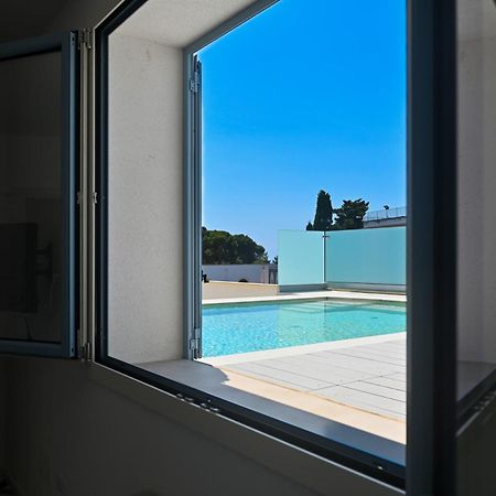 Perle Marine Suite Apartments Castro  Eksteriør billede