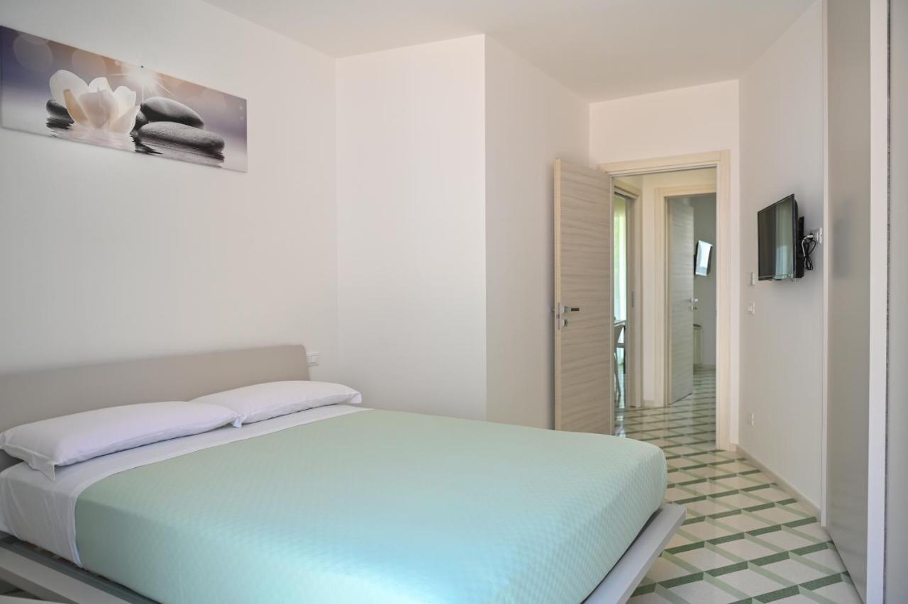 Perle Marine Suite Apartments Castro  Eksteriør billede