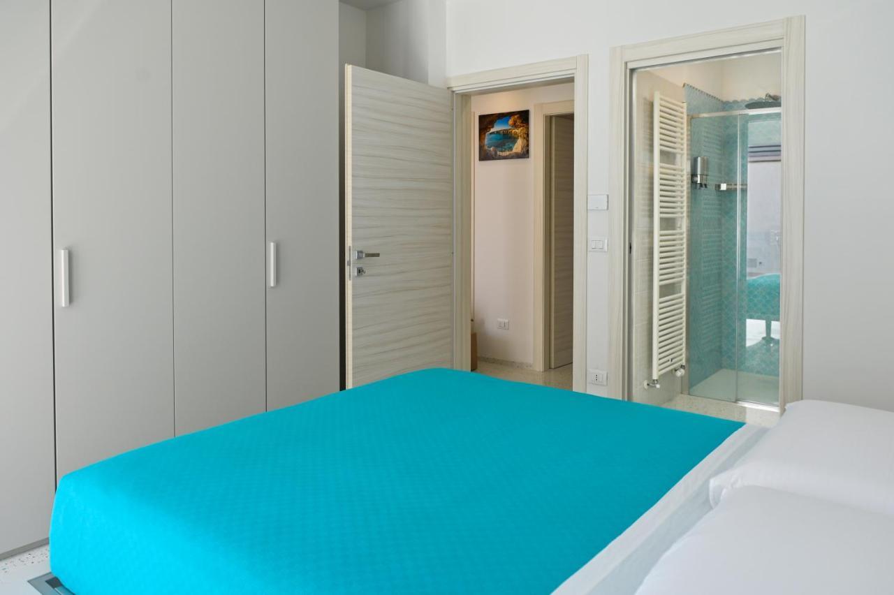 Perle Marine Suite Apartments Castro  Eksteriør billede