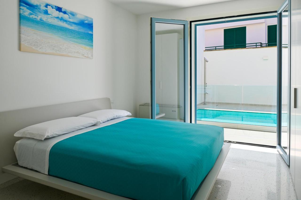 Perle Marine Suite Apartments Castro  Eksteriør billede